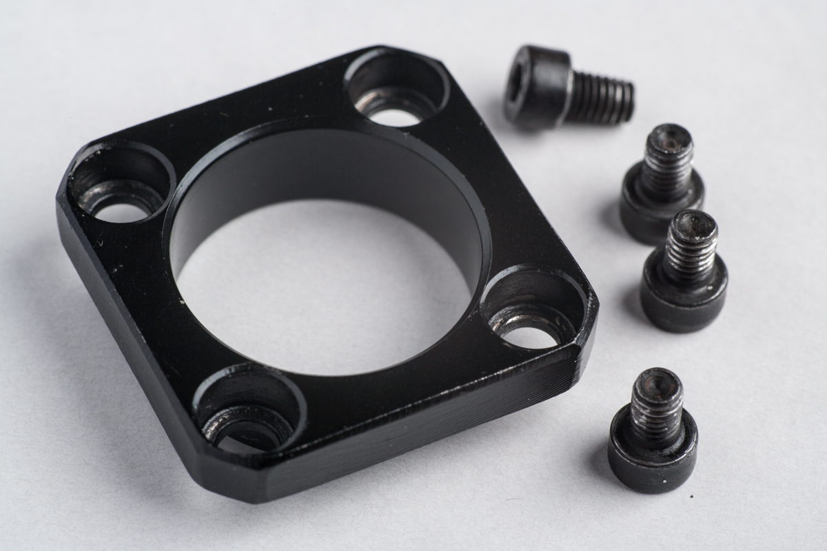 Жесткая опора BK12 - крышка и винты