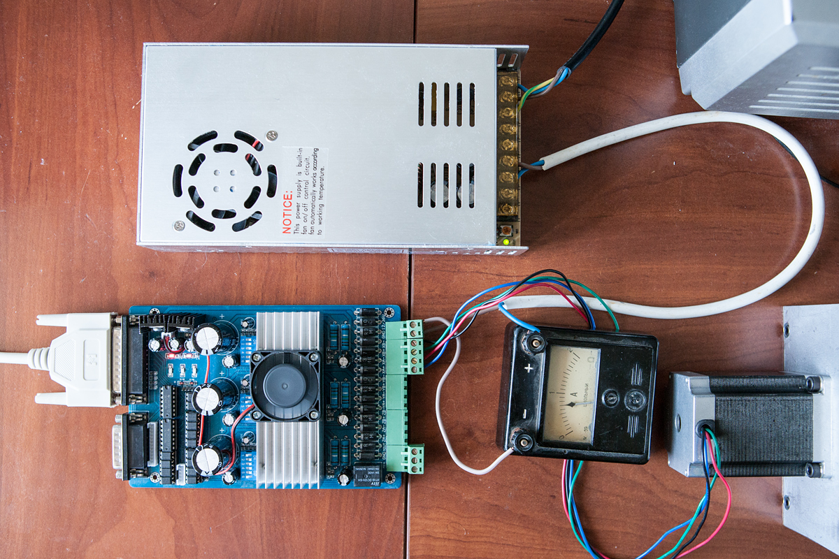 Испытание шагового двигателя